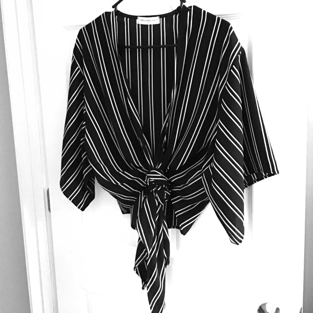 American Threads Crop Tie Top